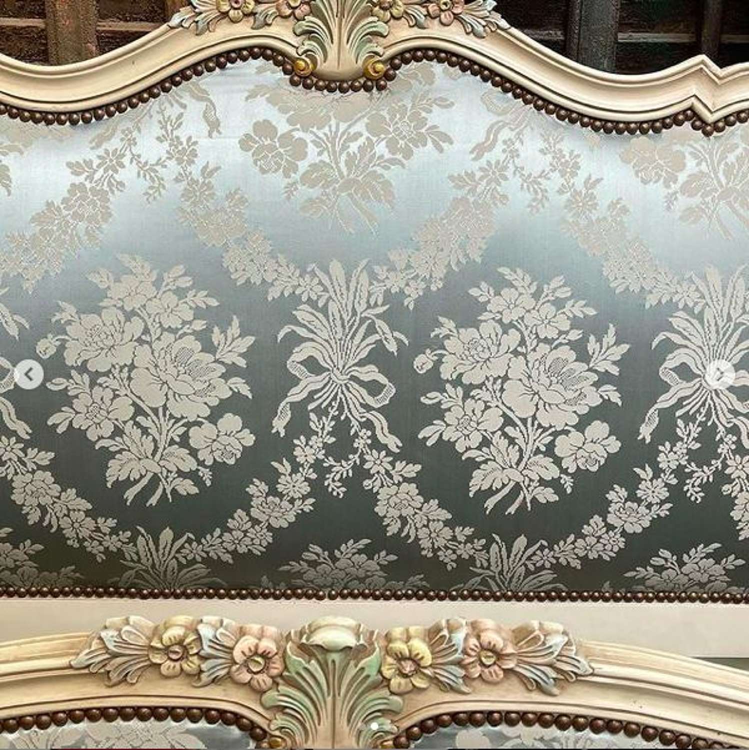 French Corbeille bed