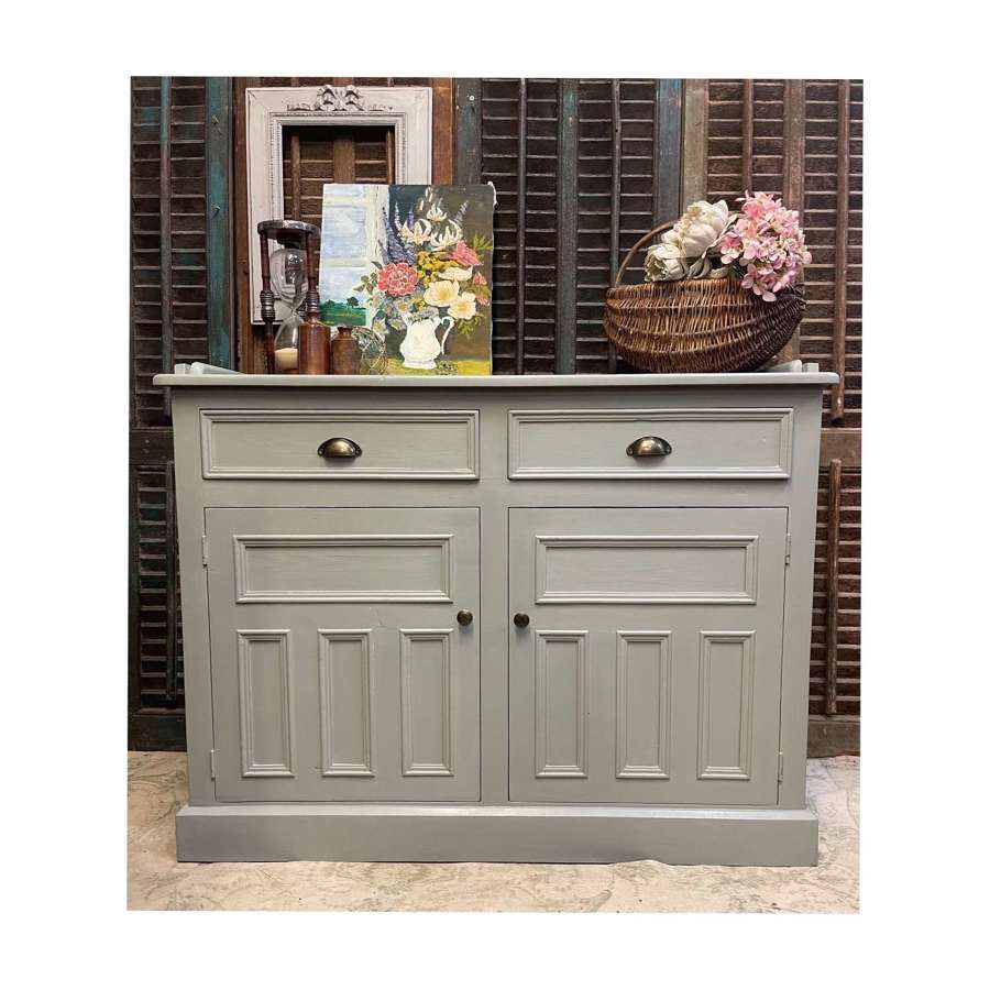 Painted country sideboard / dresser base