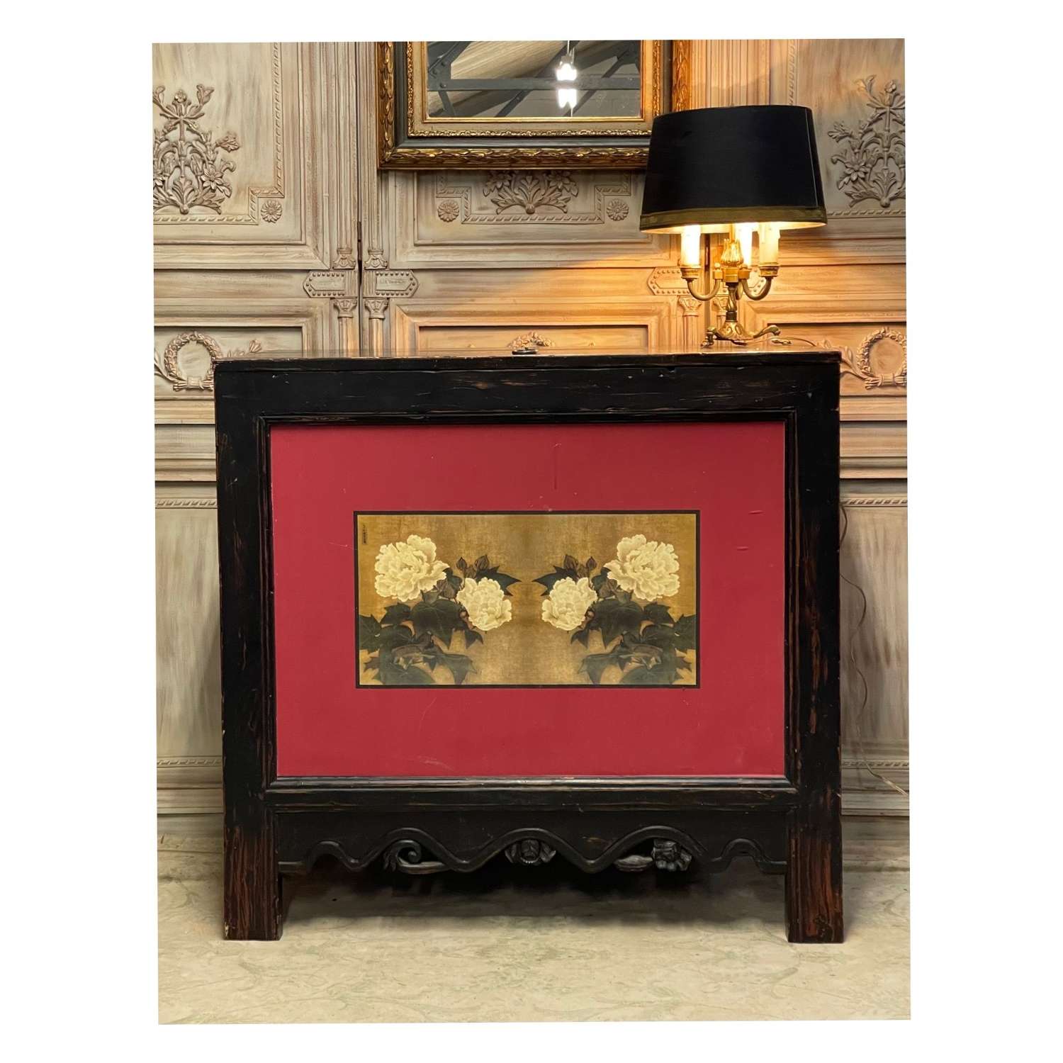 Decorative storage chest
