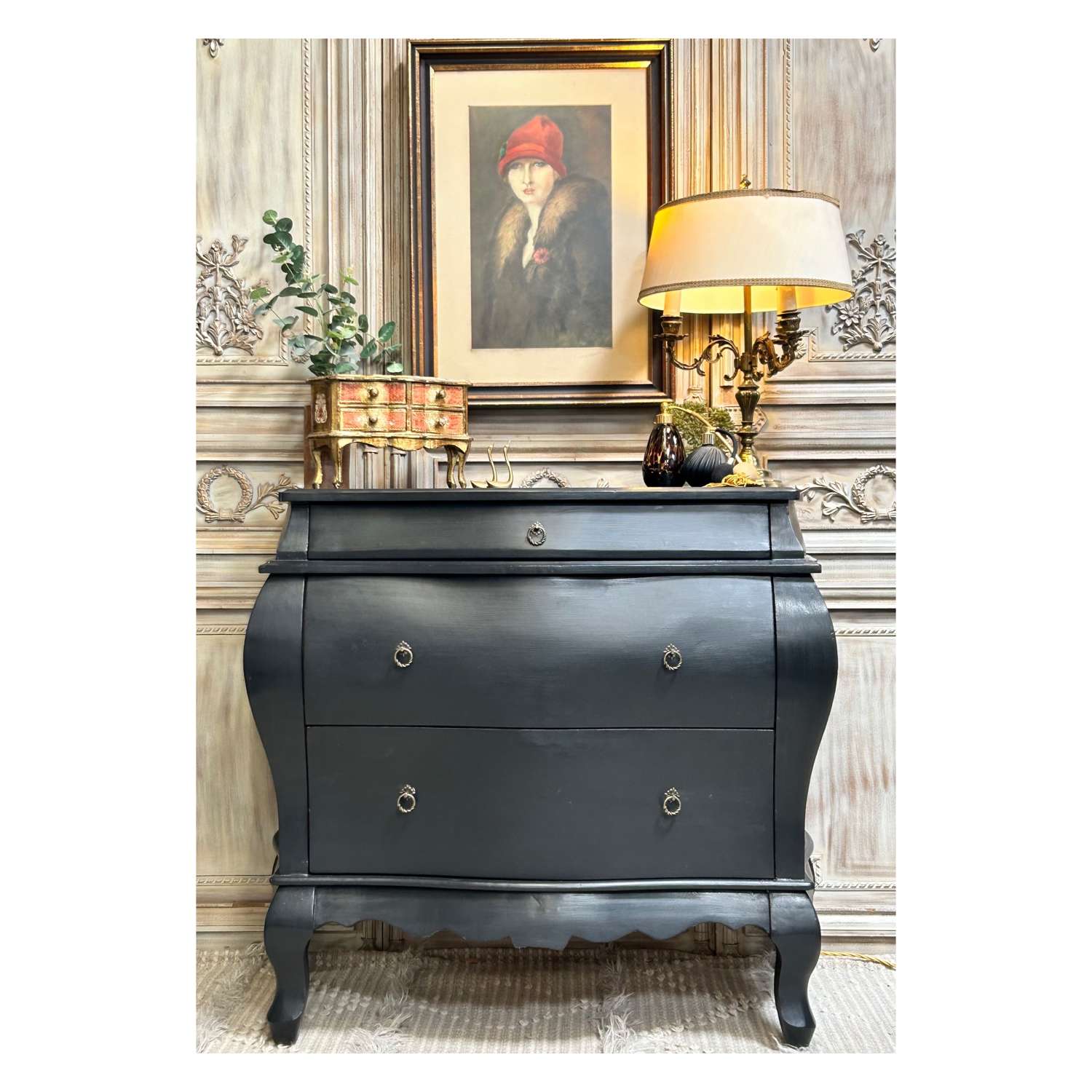 Curvy French Bombe Chest in Jack Black